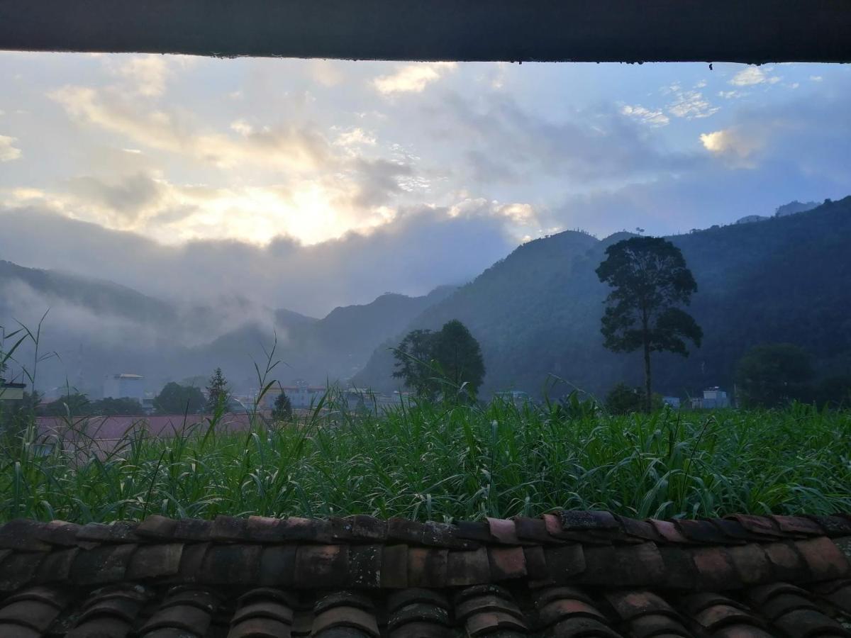 Lo Lo Homestay & Cafe Meo Vac 외부 사진